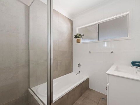 Jubilee Ave 10 Ulladulla - Brisbane Tourism 1