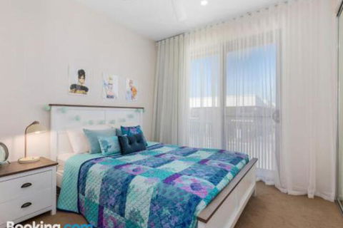 SEASIDE By THE BEACH - Tourism Brisbane 6