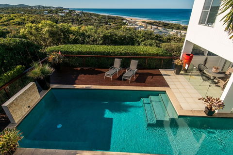Sunshine Coast White House - Tourism Brisbane 2