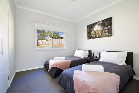 Winsome - Tourism Brisbane 0