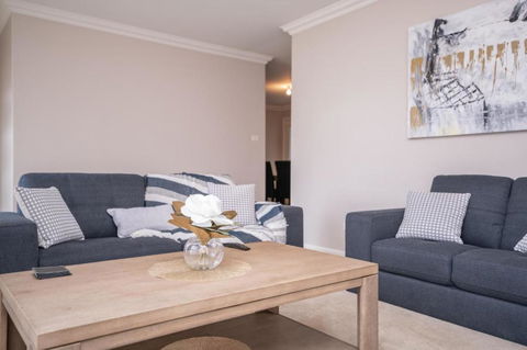 Wonderful Windred Modern Comfy Quiet - Tourism Brisbane 1