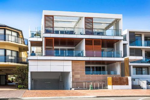 Kiama Seaside Getaway - Brisbane Tourism 0