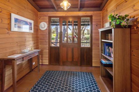 Coleys Beach House Yallingup - Brisbane Tourism 5