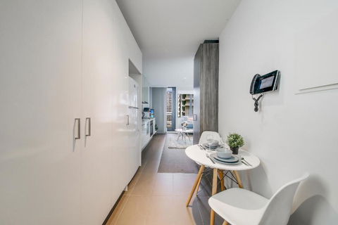 A Stylish & Cozy Studio Next To Southern Cross - Tourism Brisbane 4