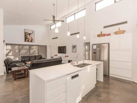 26 Twynam Street - Brisbane Tourism 6