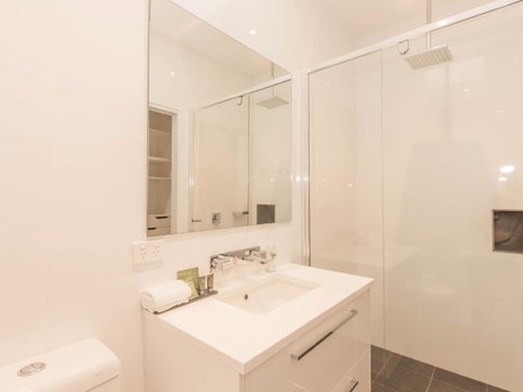 26 Twynam Street - Brisbane Tourism 4