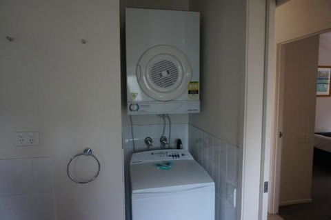Baden 80 Rainbow Shores Air Conditioned Unit Top Floor Walk To Beach - Tourism Brisbane 2