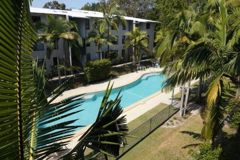 Baden 80 Rainbow Shores Air Conditioned Unit Top Floor Walk To Beach - Tourism Brisbane 3