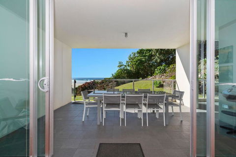 DIRECT BEACH ACCESS â€“ 3 BED APART CABARITA BEACH - Tourism Brisbane 4