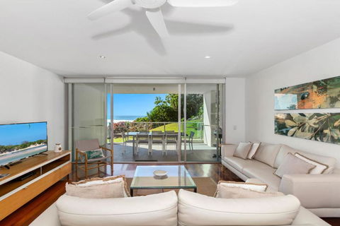 DIRECT BEACH ACCESS â€“ 3 BED APART CABARITA BEACH - Tourism Brisbane 3