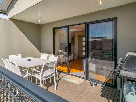 Beachside Memories - Tourism Brisbane 2