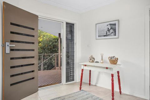 Coastal Retreat - Tourism Brisbane 1