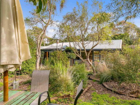 Hakea Bush Cabin - Tourism Brisbane 5