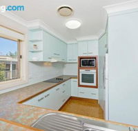 SEASCAPE An Enticing Lakeside Escape - Brisbane Tourism