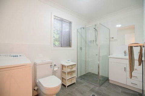 Seabreeze Retreat - Brisbane 4u 6