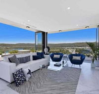 Stylish Penthouse with Views  Jacuzzi - Brisbane Tourism