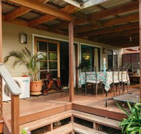 Comfortable Outdoor Entertaining Lake Walks - Brisbane Tourism