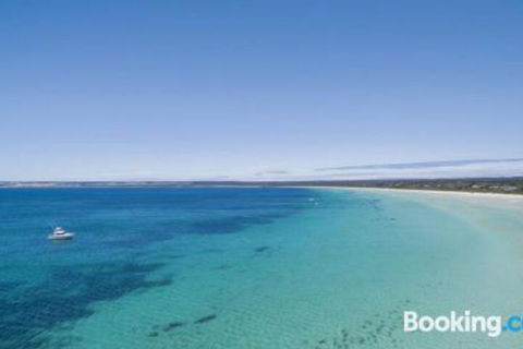 A One One Two At Island Beach - Brisbane 4u 5