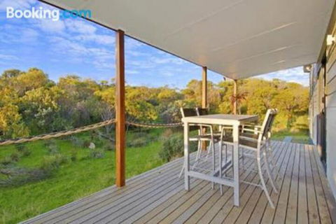 A One One Two At Island Beach - Brisbane 4u 4