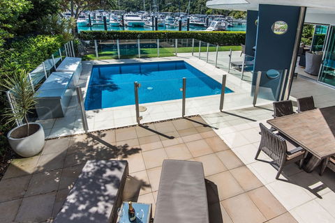 Pavillions 2 Luxury 4 Bedroom 3 Bathroom With In-ground Pool And Golf Buggy - Tourism Brisbane 5