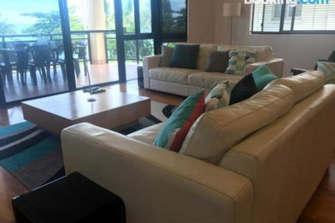 Townsville Strand Lighthouse Apartment 3 - Tourism Brisbane 4