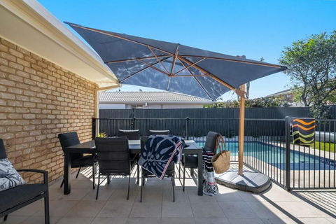 Lazy Days In Lennox - Brisbane Tourism 2