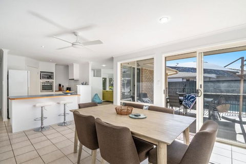 Lazy Days In Lennox - Brisbane Tourism 5