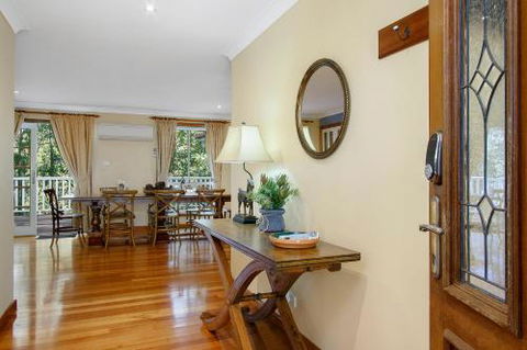 Hilldo Lovely Mountainside Accommodation - Tourism Brisbane 3