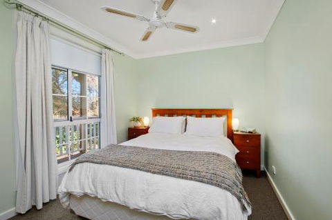 Hilldo Lovely Mountainside Accommodation - Tourism Brisbane 6