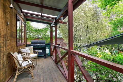 Mountain Den - Brisbane Tourism 7