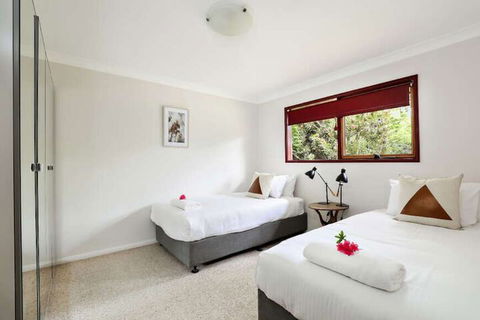 Mountain Den - Brisbane Tourism 3