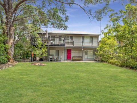 Kookaburra House At Vincentia 4pm Check Out Sundays - Tourism Brisbane 4