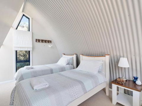 Sea Loft At Hyams Full House 4pm Check Out Sundays - Tourism Brisbane 1