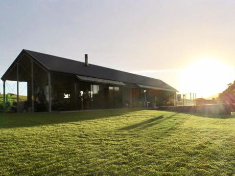 THE SHED Gerroa 4pm Checkout On Sundays & Public Holidays - Tourism Brisbane 3