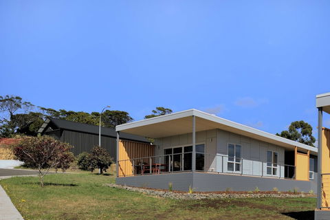 Archella 2 - Beautifully Appointed, Close To Golf Course & Play Ground - Tourism Brisbane 0