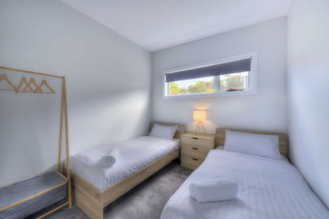 Archella 2 - Beautifully Appointed, Close To Golf Course & Play Ground - Tourism Brisbane 5