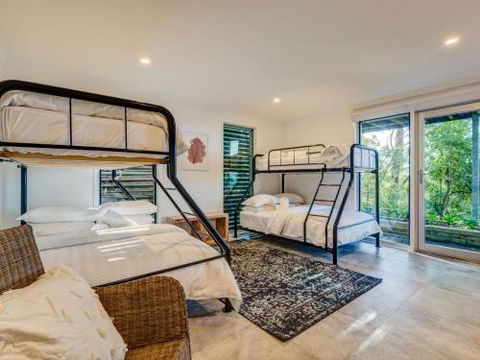 Aqua Pure At Hyams Beach 4pm Check Out Sundays - Tourism Brisbane 6