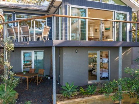 Aqua Pure At Hyams Beach 4pm Check Out Sundays - Tourism Brisbane 4