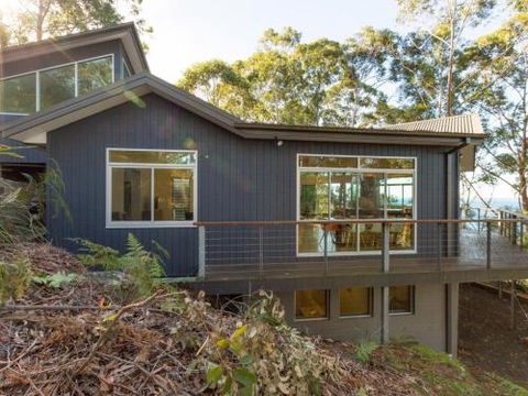 Aqua Pure At Hyams Beach 4pm Check Out Sundays - Tourism Brisbane 3