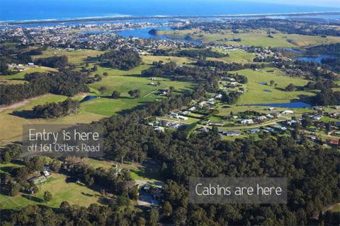 Lakes Entrance Log Cabins - Tourism Brisbane 6