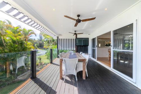 Beaches - Brisbane Tourism 3