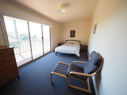 Sunset Deck Beach House Sandy Point - Brisbane Tourism 1