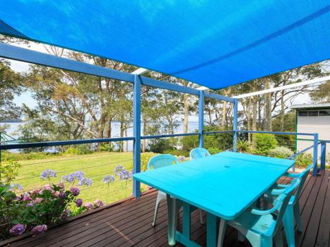 WIRANI On The WATER Sanctuary Point 4pm Check Out Sundays - Tourism Brisbane 0