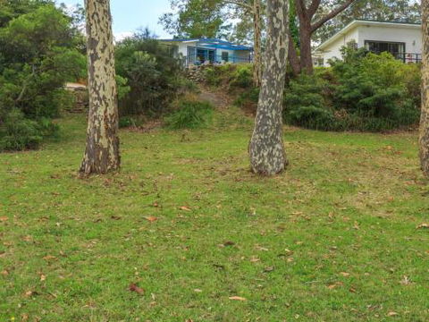 WIRANI On The WATER Sanctuary Point 4pm Check Out Sundays - Tourism Brisbane 3