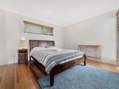 Drift Beach House - Tourism Brisbane 4