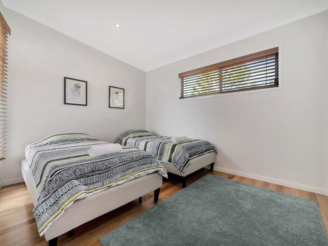 Drift Beach House - Tourism Brisbane 6