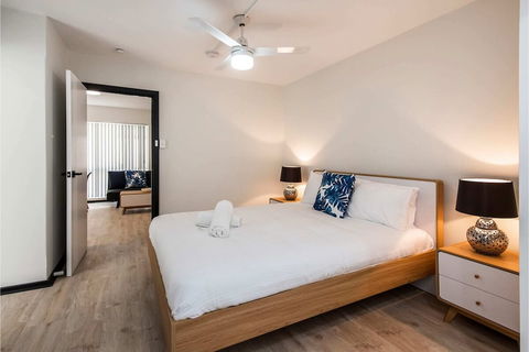 Modern 1 Bedroom Apartment Near The River And The City - Tourism Brisbane 0
