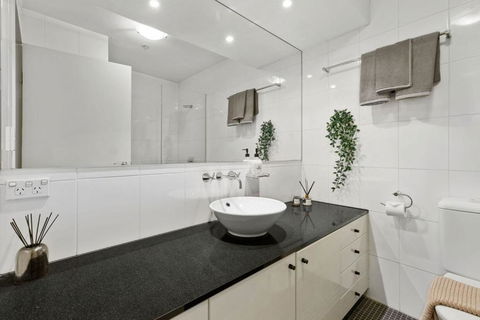 A Cozy & Modern Studio Next To Darling Harbour - Brisbane 4u 5