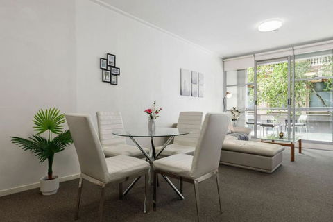 A Cozy & Modern Studio Next To Darling Harbour - Brisbane 4u 2