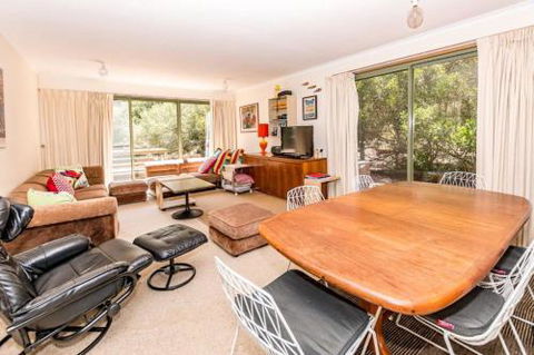 Sixteen Ash Ave Sandy Point - Tourism Brisbane 4